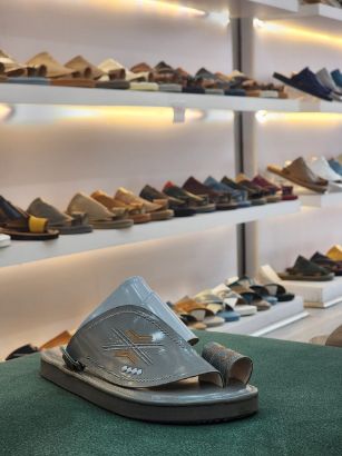 صورة شرقي مطرز مديل ف44